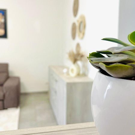 All'Apulia N'23 - Apartment With Parking Lecce Zewnętrze zdjęcie